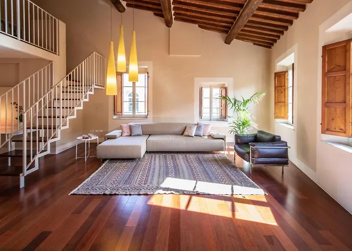 Casa Della Luce Luxury アパート ルッカ